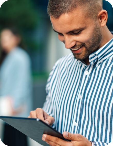 International payroll providers cloud system automating payroll calculations and reporting